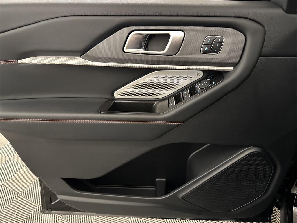 new 2025 Ford Explorer car, priced at $56,866