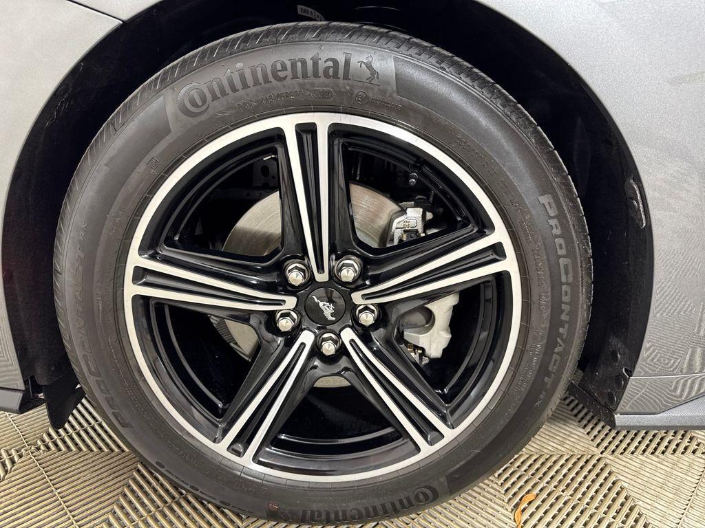 used 2025 Ford Mustang car, priced at $38,900