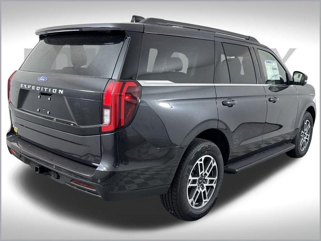 new 2025 Ford Expedition car, priced at $66,328