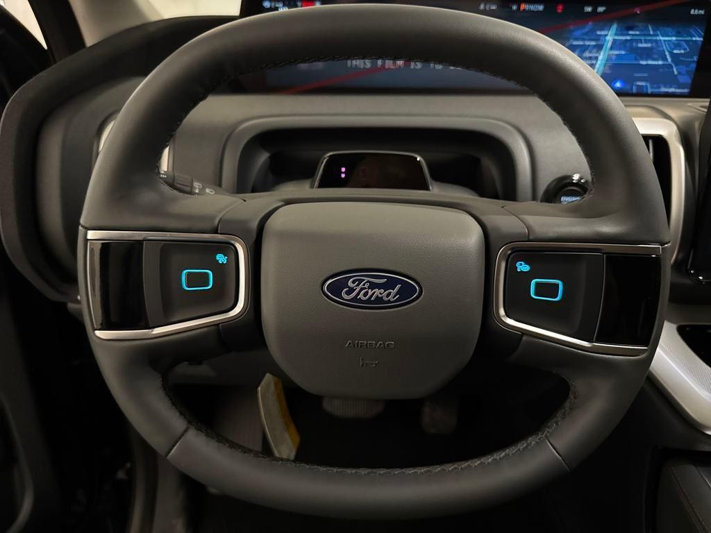 new 2025 Ford Expedition car, priced at $66,328