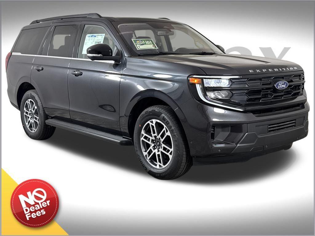 new 2025 Ford Expedition car, priced at $66,328