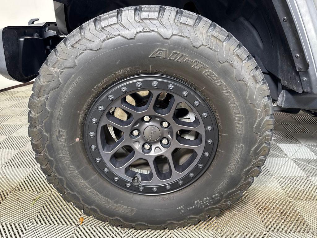 used 2022 Jeep Wrangler Unlimited car, priced at $37,900