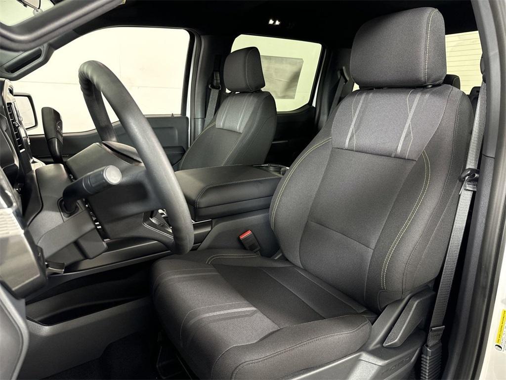 new 2025 Ford F-150 car, priced at $44,327