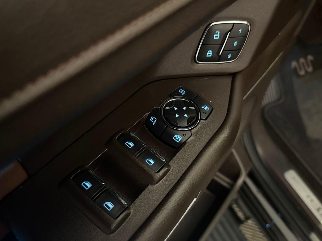 used 2022 Ford Expedition Max car, priced at $58,901