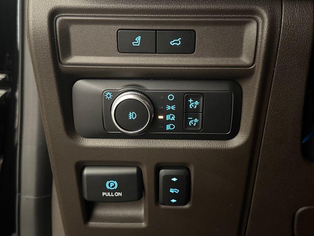 used 2022 Ford Expedition Max car, priced at $58,901