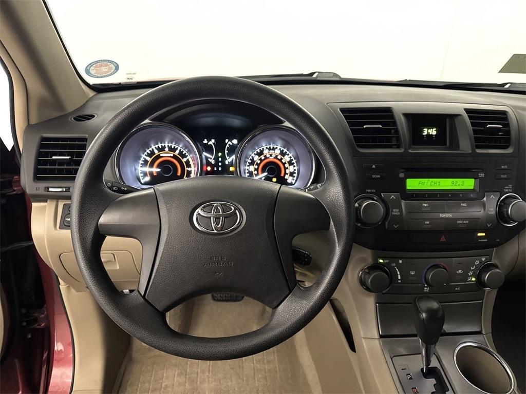 used 2009 Toyota Highlander car, priced at $11,500