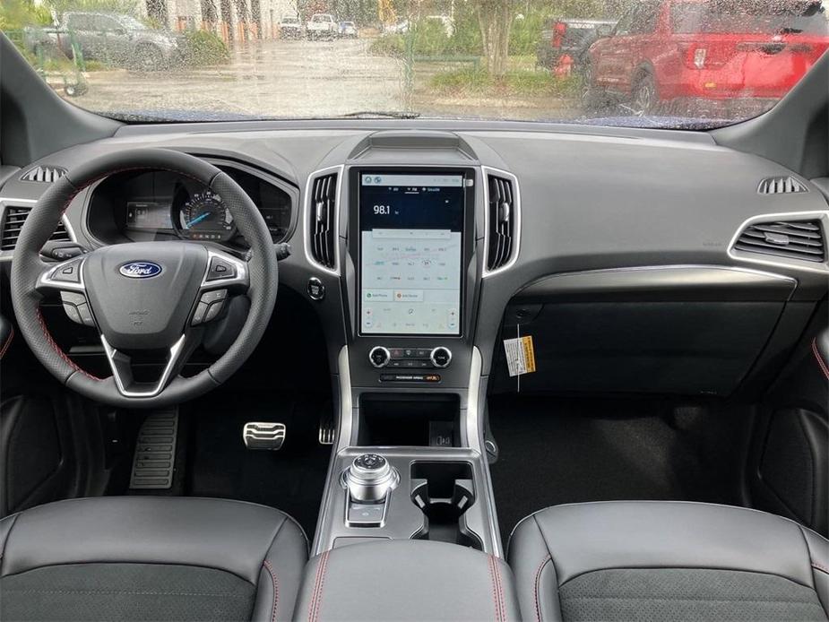 new 2024 Ford Edge car, priced at $39,990