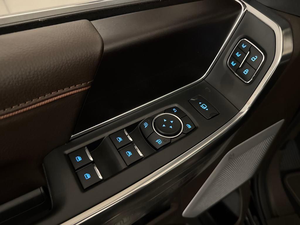 new 2025 Ford F-350 car, priced at $92,517