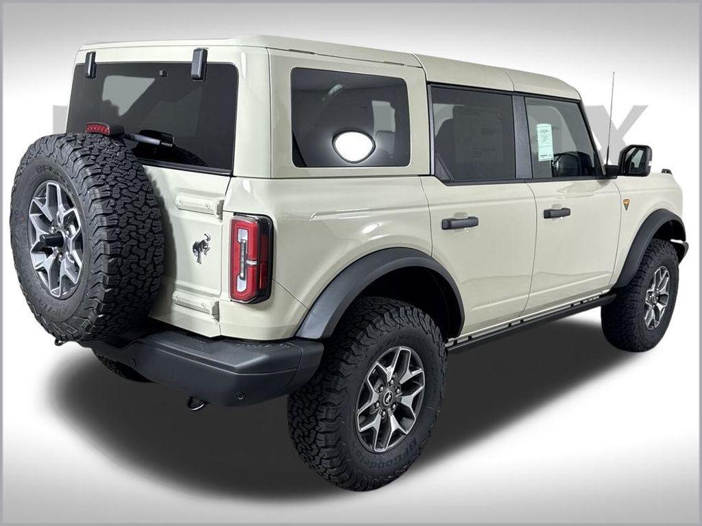 new 2025 Ford Bronco car, priced at $59,516