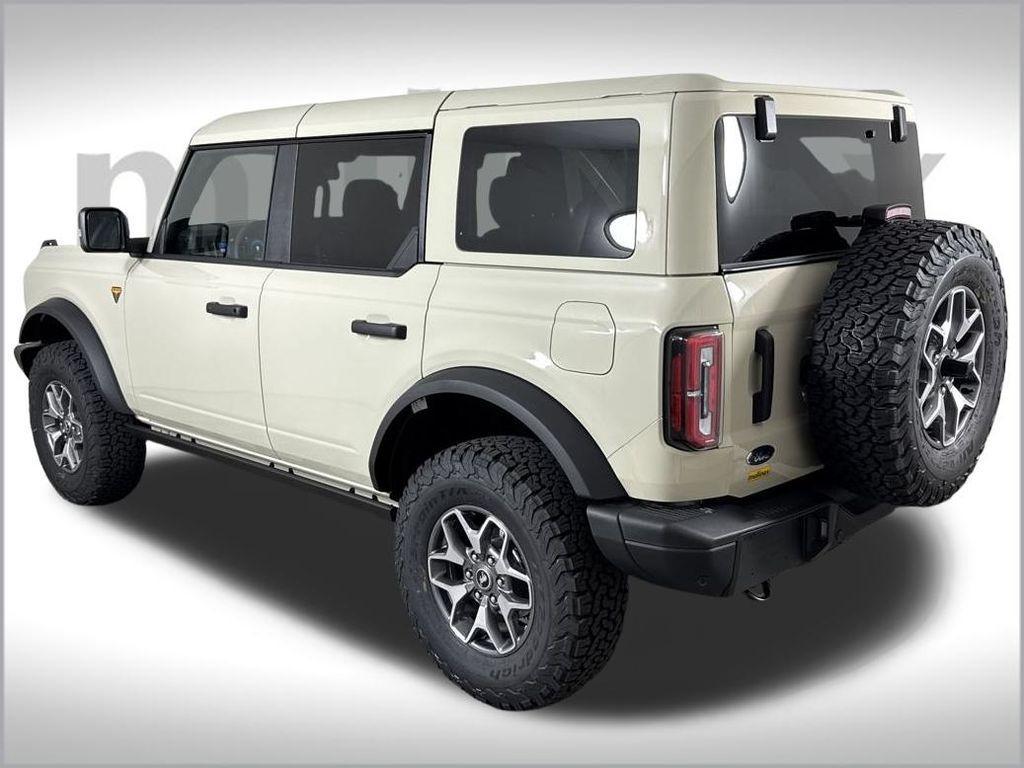 new 2025 Ford Bronco car, priced at $59,516