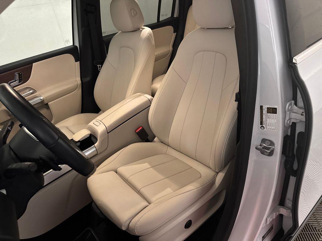 used 2023 Mercedes-Benz GLB 250 car, priced at $33,900