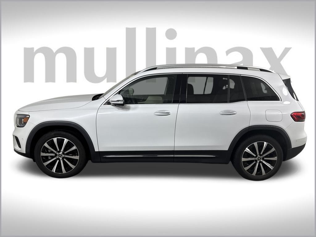 used 2023 Mercedes-Benz GLB 250 car, priced at $33,900