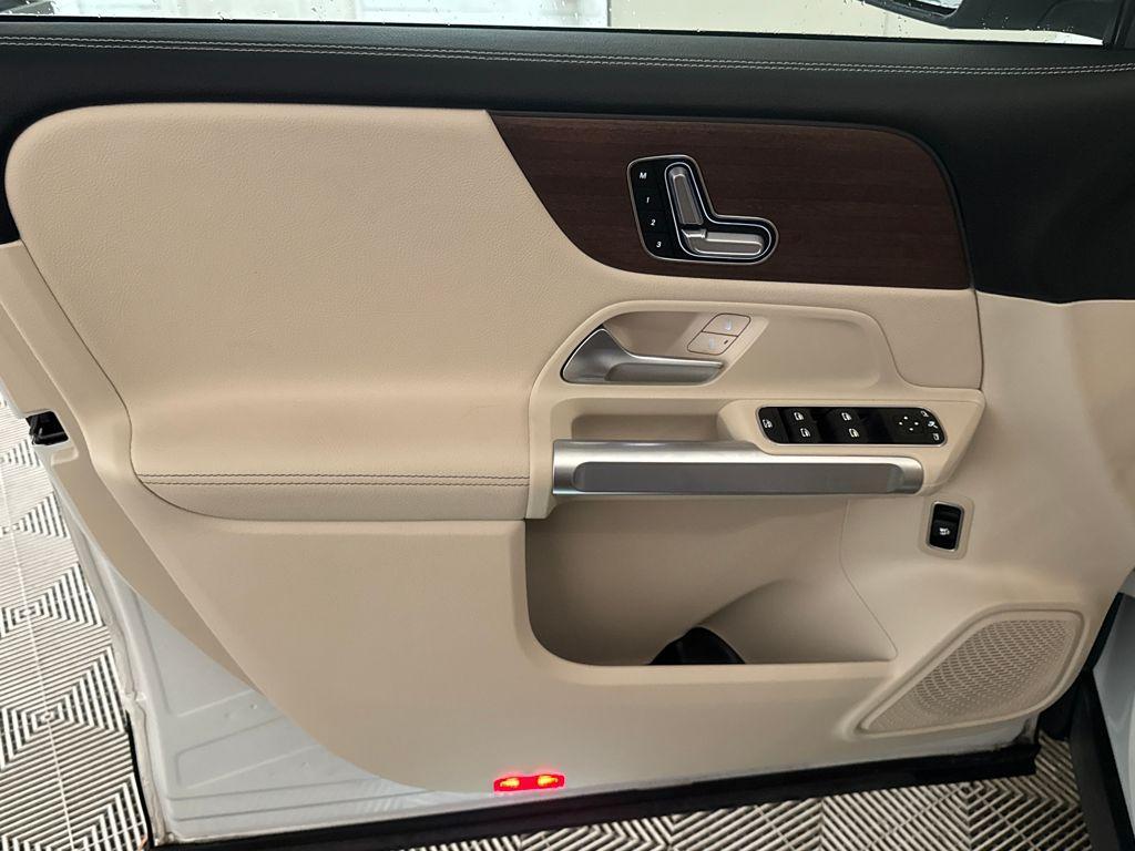 used 2023 Mercedes-Benz GLB 250 car, priced at $33,900
