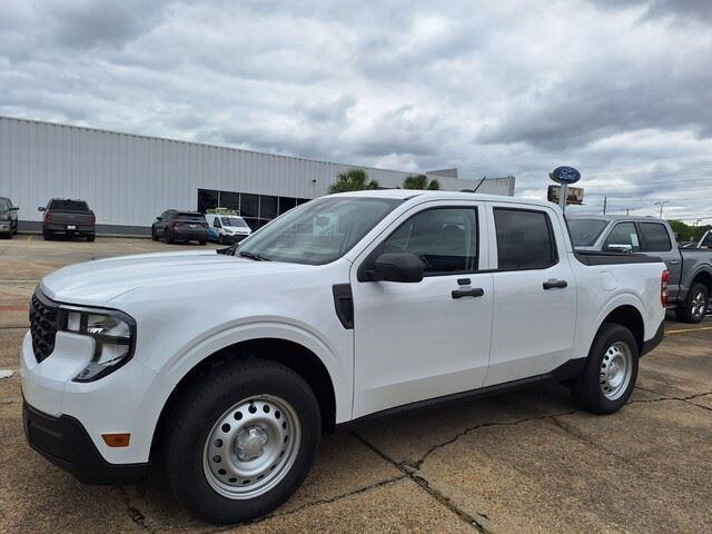 new 2025 Ford Maverick car, priced at $28,337