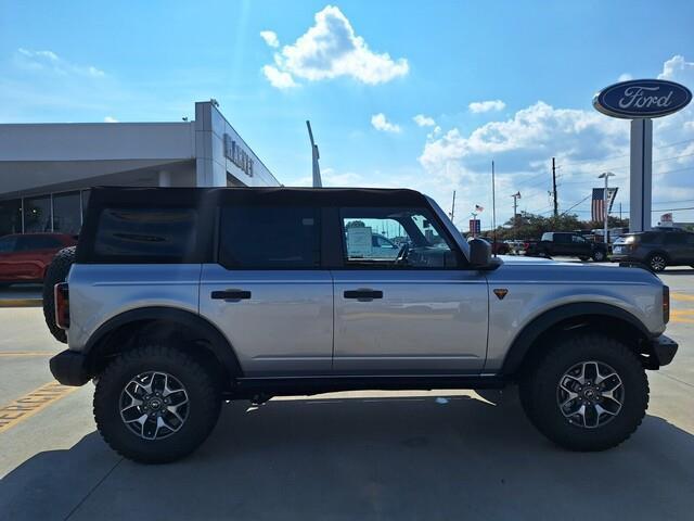 new 2024 Ford Bronco car, priced at $53,575