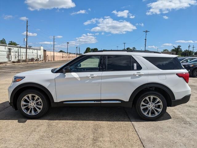 new 2024 Ford Explorer car, priced at $45,570