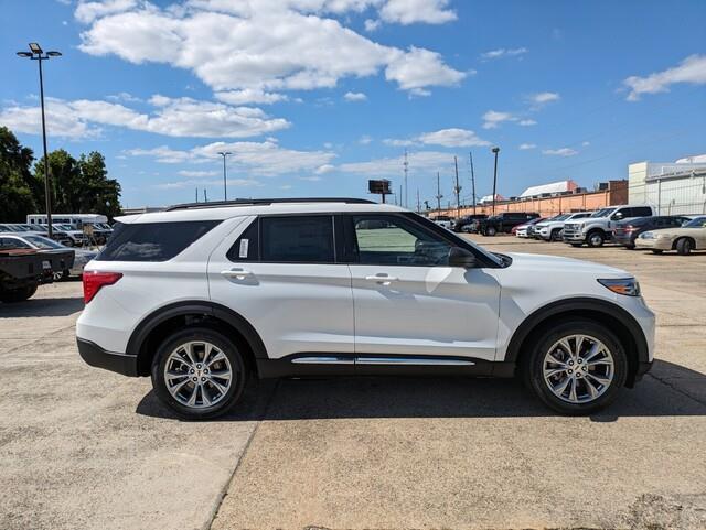 new 2024 Ford Explorer car, priced at $45,570