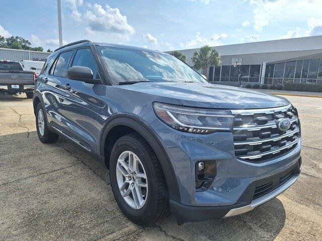 new 2025 Ford Explorer car, priced at $45,885