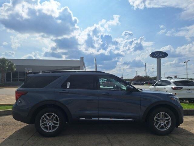 new 2025 Ford Explorer car, priced at $45,885
