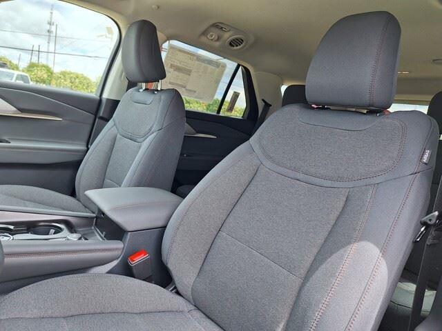 new 2025 Ford Explorer car, priced at $37,864