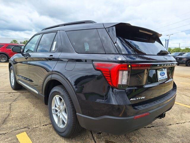 new 2025 Ford Explorer car, priced at $37,864