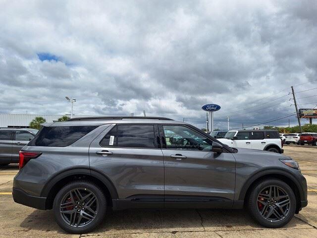 new 2025 Ford Explorer car, priced at $61,430