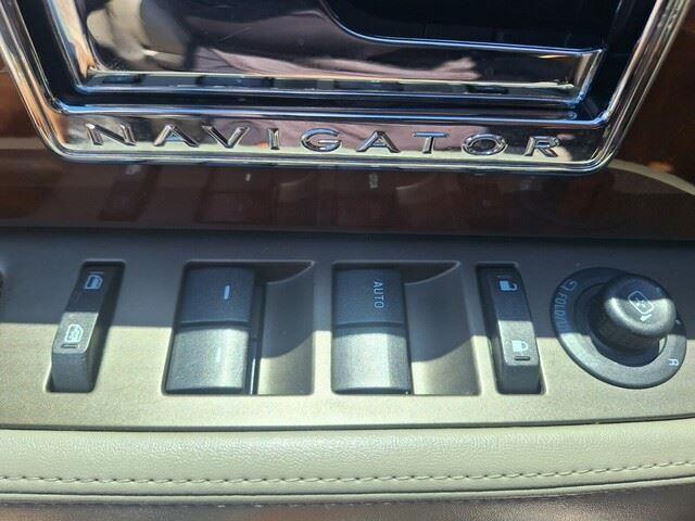 used 2014 Lincoln Navigator car, priced at $7,895