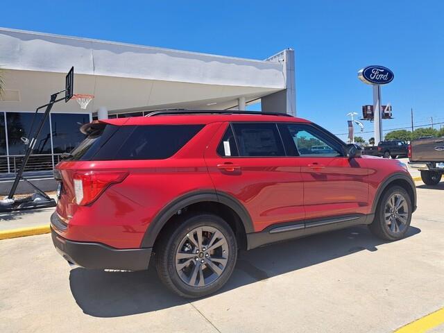 new 2024 Ford Explorer car, priced at $48,275