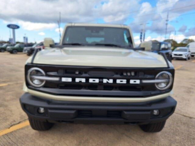 new 2025 Ford Bronco car, priced at $53,250