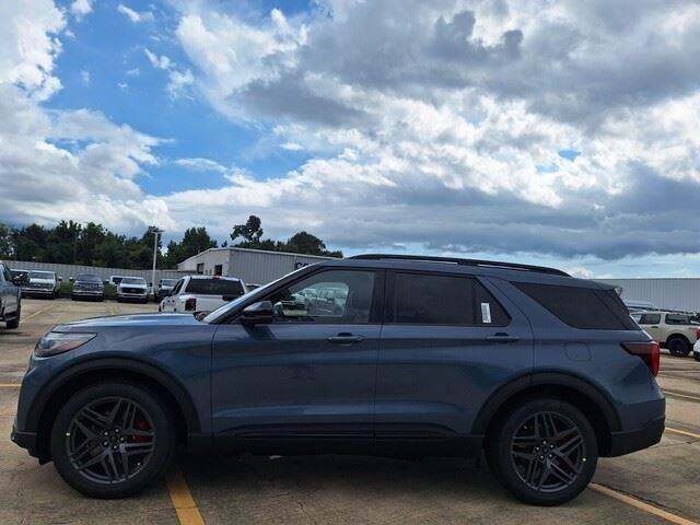 new 2025 Ford Explorer car, priced at $53,460