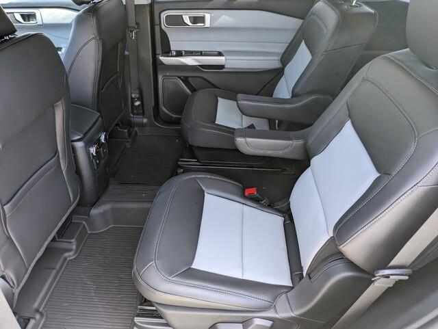 new 2024 Ford Explorer car, priced at $41,025
