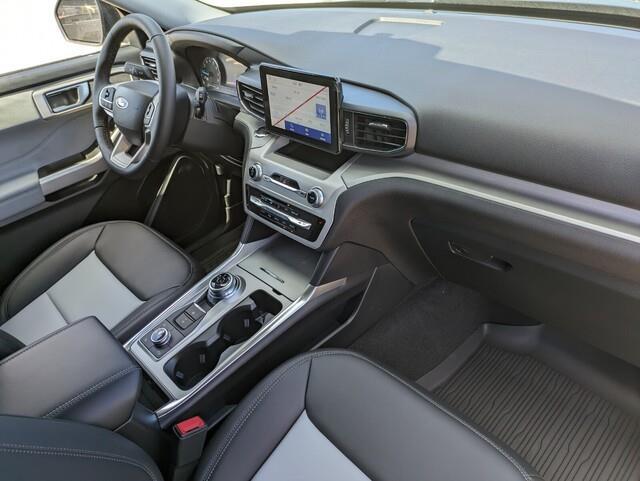 new 2024 Ford Explorer car, priced at $41,025