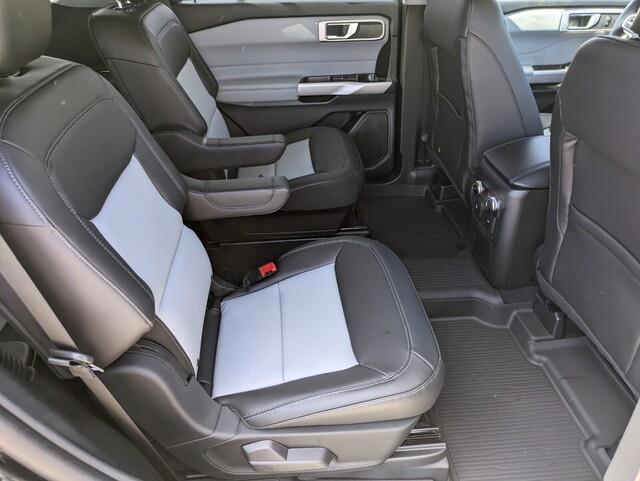 new 2024 Ford Explorer car, priced at $41,025