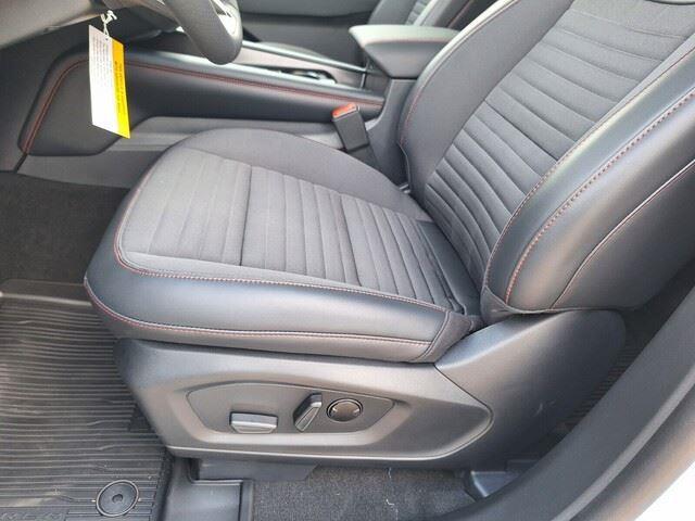 new 2025 Ford Explorer car, priced at $51,525