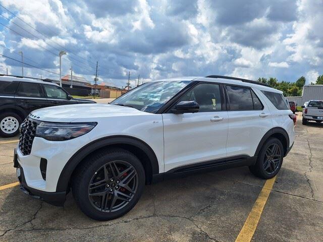 new 2025 Ford Explorer car, priced at $51,525