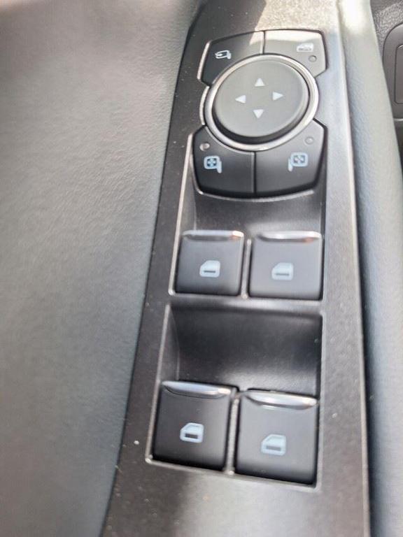 new 2025 Ford Explorer car, priced at $51,525
