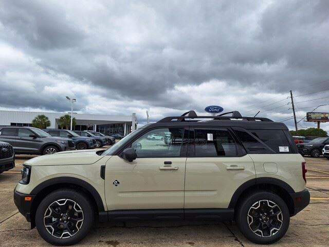 new 2025 Ford Bronco Sport car, priced at $37,943