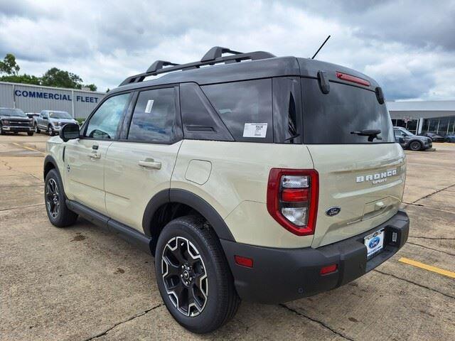 new 2025 Ford Bronco Sport car, priced at $37,943