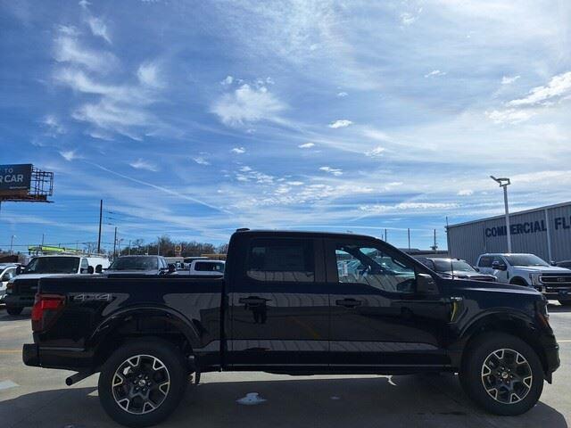 new 2025 Ford F-150 car, priced at $52,555