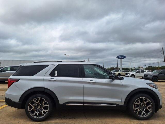 new 2025 Ford Explorer car, priced at $58,910