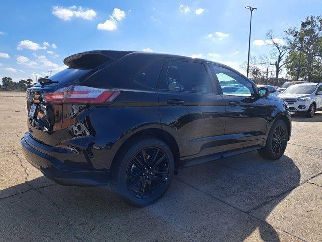 new 2024 Ford Edge car, priced at $41,160