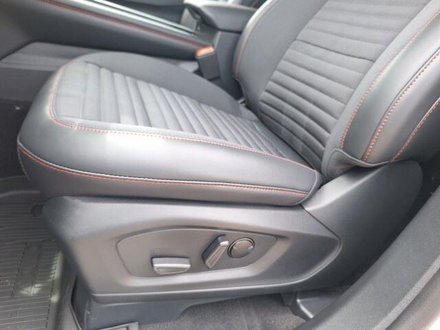 new 2025 Ford Explorer car, priced at $44,422