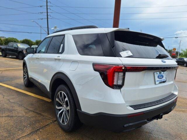 new 2025 Ford Explorer car, priced at $44,422