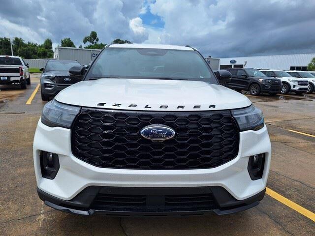 new 2025 Ford Explorer car, priced at $44,422