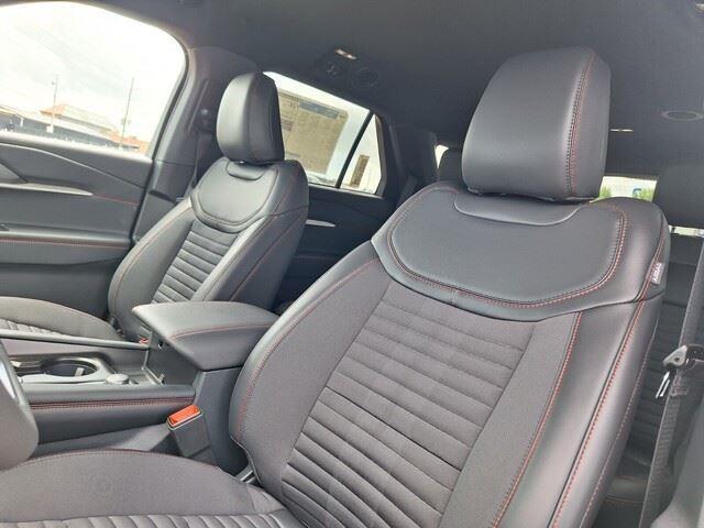 new 2025 Ford Explorer car, priced at $44,422