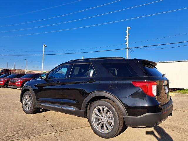 new 2024 Ford Explorer car, priced at $45,115