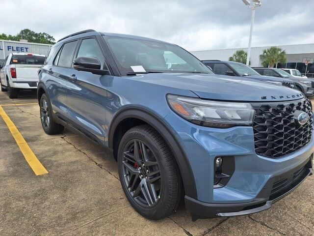 new 2025 Ford Explorer car, priced at $61,925