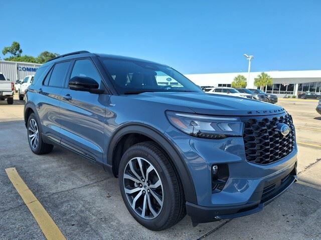 new 2025 Ford Explorer car, priced at $43,885