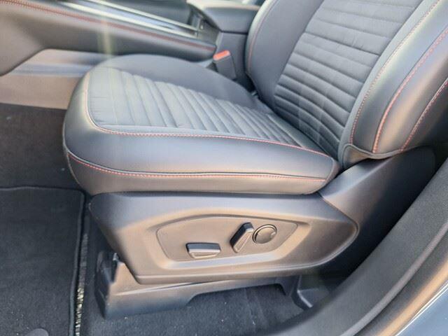 new 2025 Ford Explorer car, priced at $43,885