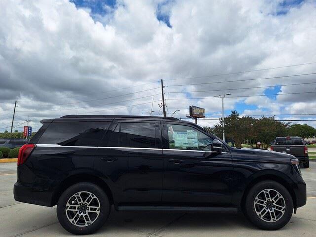 new 2025 Ford Expedition car, priced at $69,150